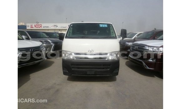 Acheter Import Voiture Toyota Hiace Blanc à Import - Dubai, Dakar Acheter Import Voiture Toyota Hiace Blanc à Import - Dubai, Dakar
