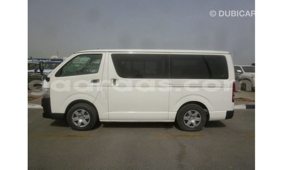 Acheter Import Voiture Toyota Hiace Blanc à Import - Dubai, Dakar Acheter Import Voiture Toyota Hiace Blanc à Import - Dubai, Dakar