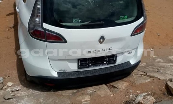 Buy Used Renault Scenic White Car in Dakar in Dakar Buy Used Renault Scenic White Car in Dakar in Dakar