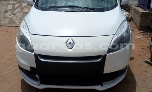 Buy Used Renault Scenic White Car in Dakar in Dakar Buy Used Renault Scenic White Car in Dakar in Dakar