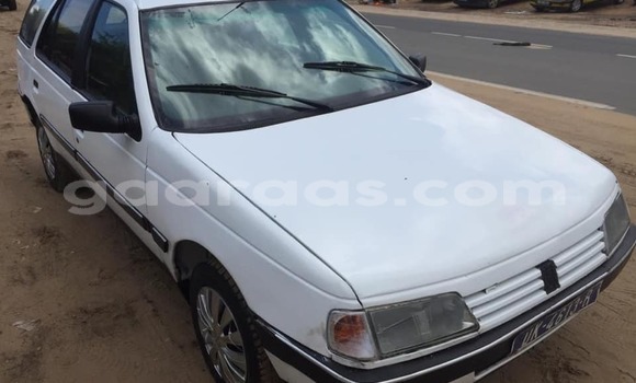 Buy Used Peugeot 405 White Car in Dakar in Dakar Buy Used Peugeot 405 White Car in Dakar in Dakar