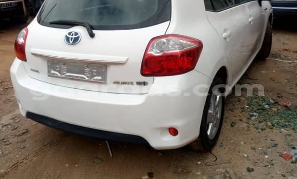 Buy Used Toyota Auris White Car in Dakar in Dakar Buy Used Toyota Auris White Car in Dakar in Dakar