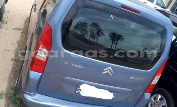 Buy Used Citroen Berlingo Blue Car in Dakar in Dakar Buy Used Citroen Berlingo Blue Car in Dakar in Dakar