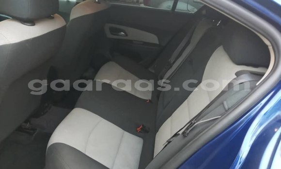 Buy Used Chevrolet Cruze Blue Car in Dakar in Dakar Buy Used Chevrolet Cruze Blue Car in Dakar in Dakar