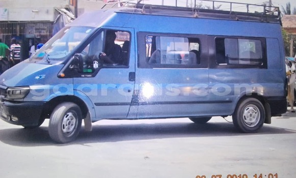 Dieundeu Occasion Ford Taurus Blue Auto in Dakar in Dakar Dieundeu Occasion Ford Taurus Blue Auto in Dakar in Dakar