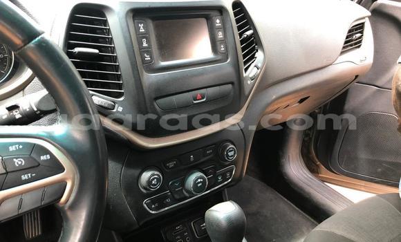 Buy Used Jeep Cherokee Beige Car in Dakar in Dakar Buy Used Jeep Cherokee Beige Car in Dakar in Dakar