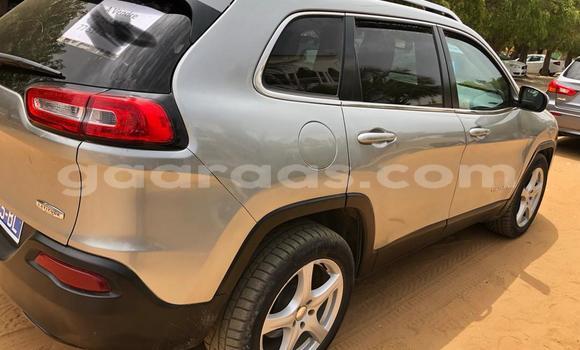Buy Used Jeep Cherokee Beige Car in Dakar in Dakar Buy Used Jeep Cherokee Beige Car in Dakar in Dakar