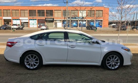 Acheter Occasion Voiture Toyota Avalon Blanc à Dakar, Dakar Acheter Occasion Voiture Toyota Avalon Blanc à Dakar, Dakar