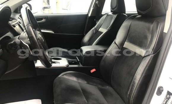 Acheter Occasion Voiture Toyota Camry Blanc à Dakar, Dakar Acheter Occasion Voiture Toyota Camry Blanc à Dakar, Dakar