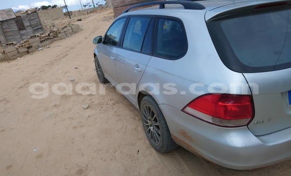 Dieundeu Occasion Volkswagen Passat Beige Auto in Dakar in Dakar Dieundeu Occasion Volkswagen Passat Beige Auto in Dakar in Dakar