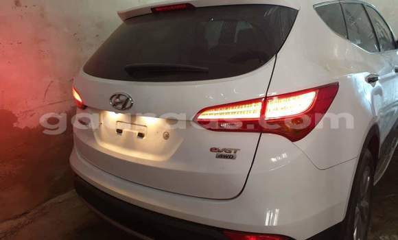 Acheter Occasion Voiture Hyundai Santa Fe Blanc à Dakar, Dakar Acheter Occasion Voiture Hyundai Santa Fe Blanc à Dakar, Dakar