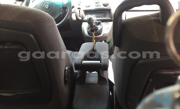 Dieundeu Occasion Renault Scenic Silver Auto in Dakar in Dakar Dieundeu Occasion Renault Scenic Silver Auto in Dakar in Dakar