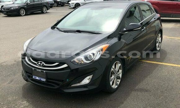 Acheter Occasion Voiture Hyundai Elantra Noir à Dakar, Dakar Acheter Occasion Voiture Hyundai Elantra Noir à Dakar, Dakar