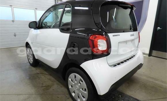 Acheter Occasion Voiture Smart Fortwo Blanc à Dakar, Dakar Acheter Occasion Voiture Smart Fortwo Blanc à Dakar, Dakar
