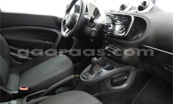 Acheter Occasion Voiture Smart Fortwo Blanc à Dakar, Dakar Acheter Occasion Voiture Smart Fortwo Blanc à Dakar, Dakar