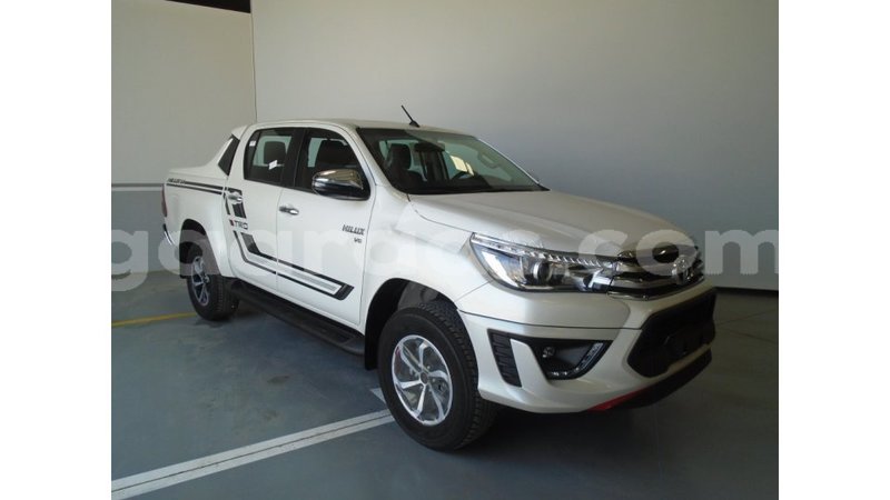 Big with watermark toyota hilux dakar import dubai 3565