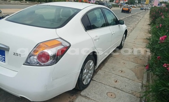 Acheter Occasion Voiture Nissan Altima Blanc à Dakar, Dakar Acheter Occasion Voiture Nissan Altima Blanc à Dakar, Dakar