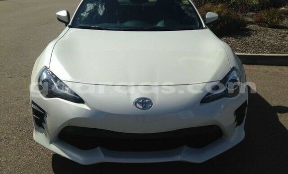 Acheter Occasion Voiture Toyota GT86 Blanc à Dakar, Dakar Acheter Occasion Voiture Toyota GT86 Blanc à Dakar, Dakar