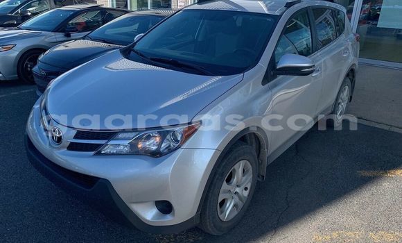 Dieundeu Occasion Toyota RAV4 Silver Auto in Dakar in Dakar Dieundeu Occasion Toyota RAV4 Silver Auto in Dakar in Dakar