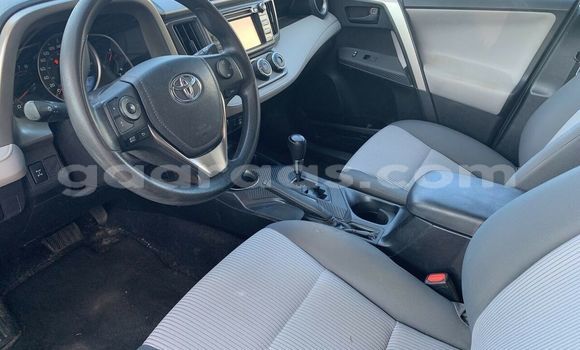 Dieundeu Occasion Toyota RAV4 Silver Auto in Dakar in Dakar Dieundeu Occasion Toyota RAV4 Silver Auto in Dakar in Dakar