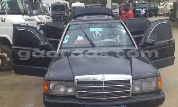 Acheter Occasion Voiture Mercedes‒Benz 190 Noir à Dakar, Dakar Acheter Occasion Voiture Mercedes‒Benz 190 Noir à Dakar, Dakar