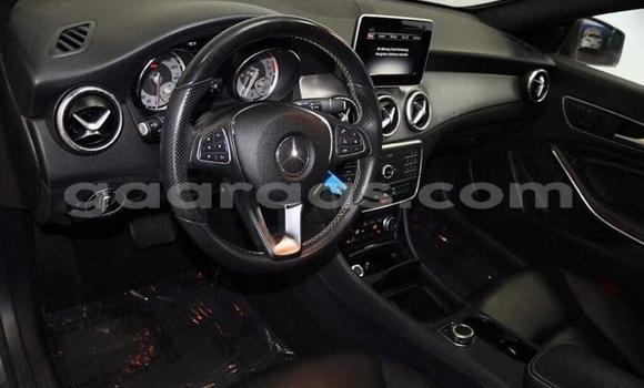 Acheter Import Voiture Mercedes‒Benz CLA-klasse Blanc à Dakar, Dakar Acheter Import Voiture Mercedes‒Benz CLA-klasse Blanc à Dakar, Dakar