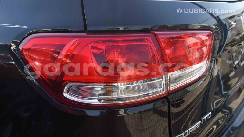 Big with watermark kia sorento dakar import dubai 3660