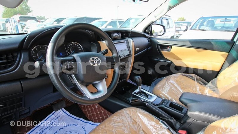 Big with watermark toyota fortuner dakar import dubai 3662