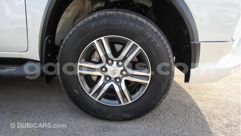 Big with watermark toyota fortuner dakar import dubai 3662