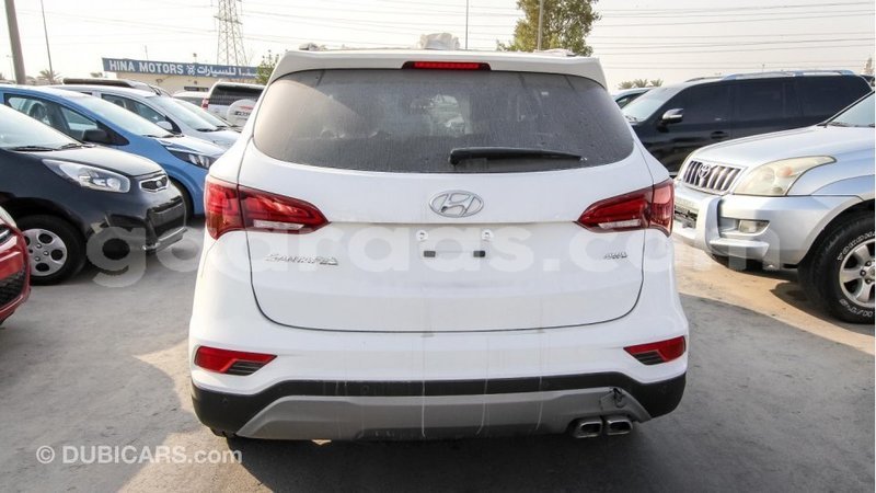 Big with watermark hyundai santa fe dakar import dubai 3663