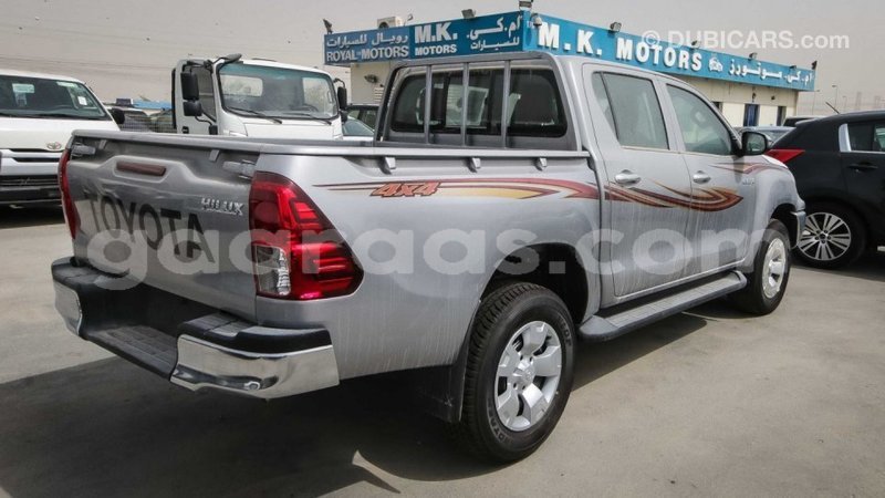 Big with watermark toyota hilux dakar import dubai 3664