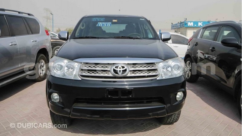 Big with watermark toyota fortuner dakar import dubai 3665