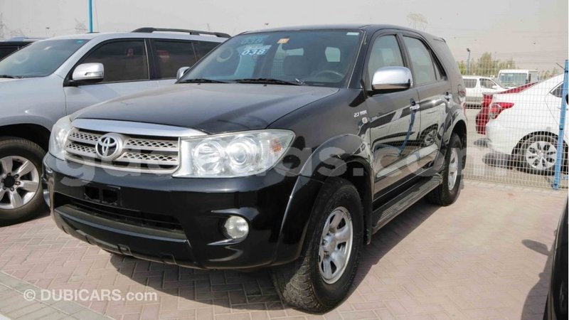 Big with watermark toyota fortuner dakar import dubai 3665