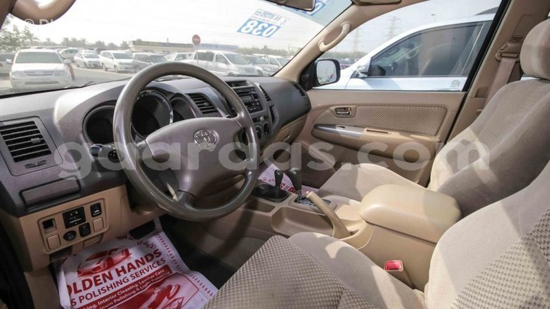 Big with watermark toyota fortuner dakar import dubai 3665