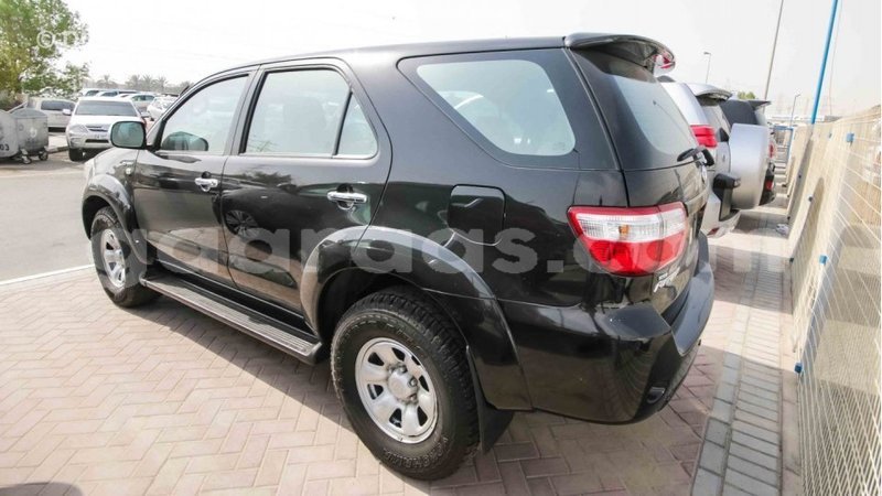 Big with watermark toyota fortuner dakar import dubai 3665