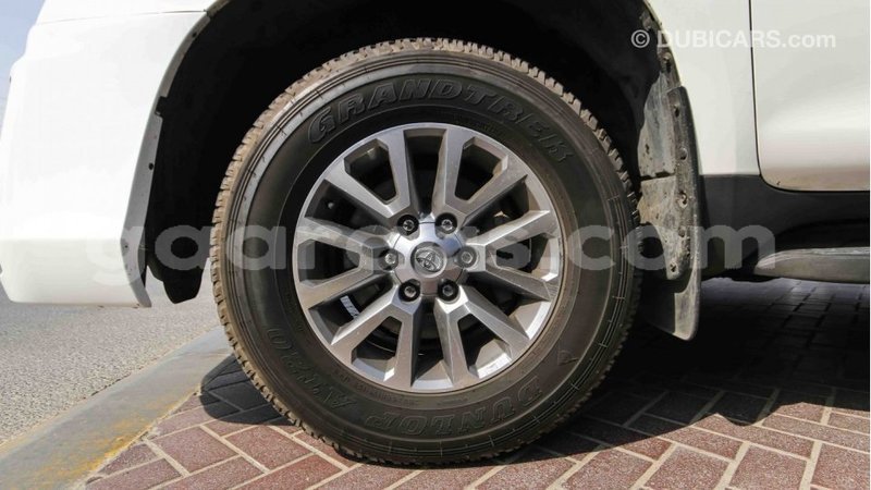 Big with watermark toyota prado dakar import dubai 3683