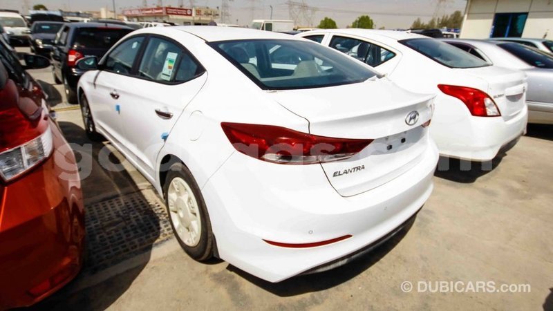 Big with watermark hyundai elantra dakar import dubai 3690