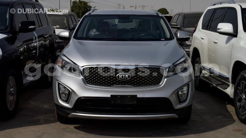 Big with watermark kia sorento dakar import dubai 3699