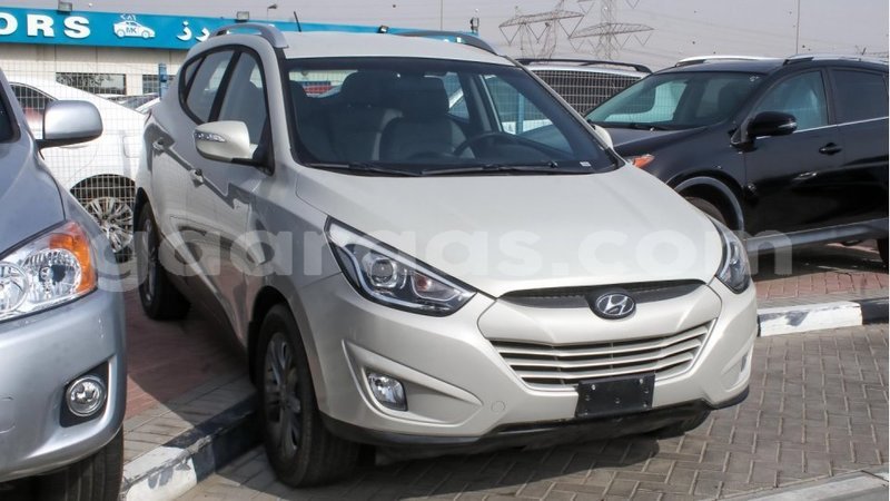 Big with watermark hyundai tucson dakar import dubai 3707