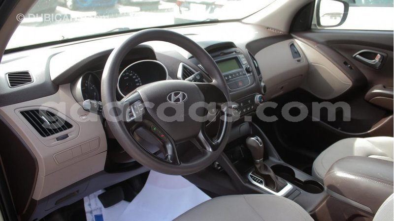 Big with watermark hyundai tucson dakar import dubai 3707