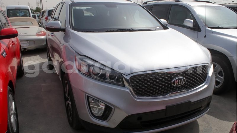 Big with watermark kia sorento dakar import dubai 3712