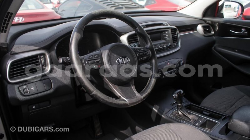 Big with watermark kia sorento dakar import dubai 3712