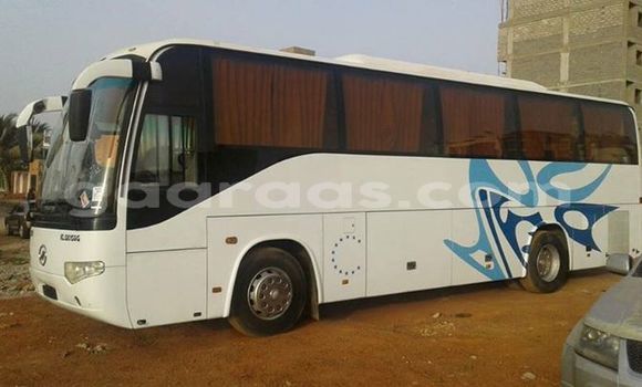 Acheter Occasion Utilitaire Higer KLQ Blanc à Grand Dakar au Dakar Acheter Occasion Utilitaire Higer KLQ Blanc à Grand Dakar au Dakar
