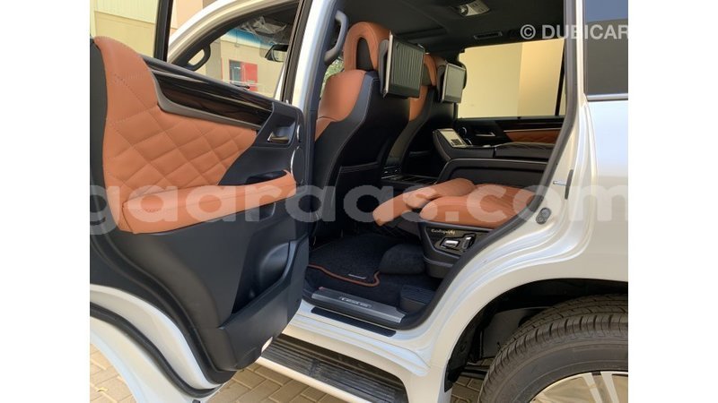 Big with watermark lexus lx dakar import dubai 3748