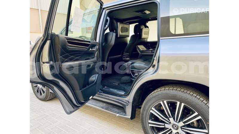 Big with watermark lexus lx dakar import dubai 3749