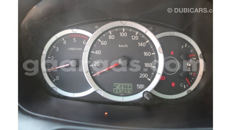 Big with watermark mitsubishi l200 dakar import dubai 3782