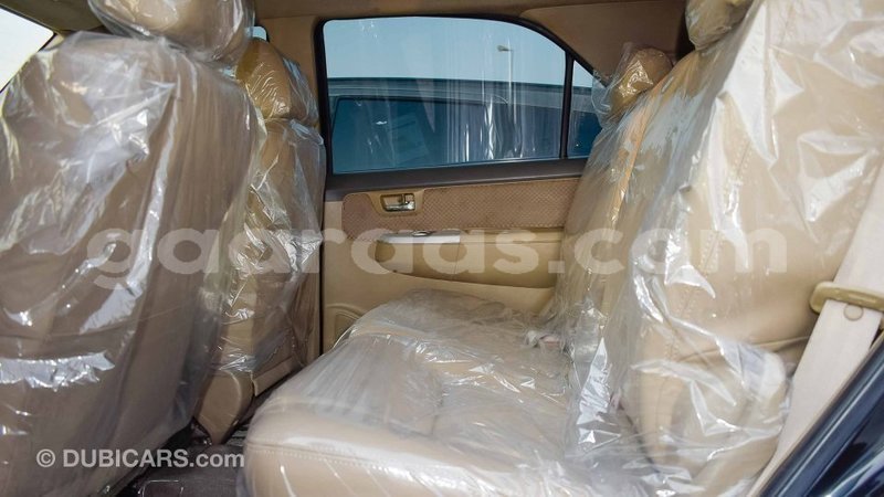 Big with watermark toyota fortuner dakar import dubai 3792