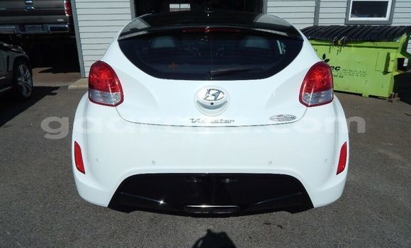 Acheter Occasion Voiture Hyundai Veloster Blanc à Dakar, Dakar Acheter Occasion Voiture Hyundai Veloster Blanc à Dakar, Dakar