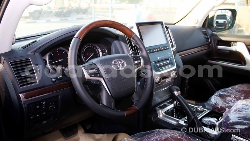 Big with watermark toyota land cruiser dakar import dubai 3810