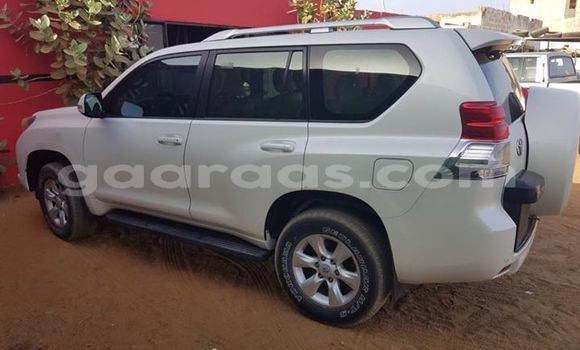 Acheter Occasion Voiture Toyota Land Cruiser Blanc à Grand Dakar au Dakar Acheter Occasion Voiture Toyota Land Cruiser Blanc à Grand Dakar au Dakar